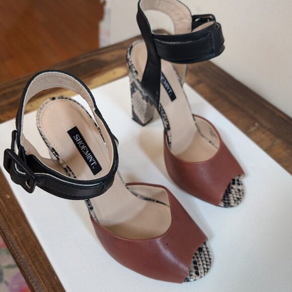 NWOT Shoemint Ankle Strapped Leather heels - Picture 2 of 3